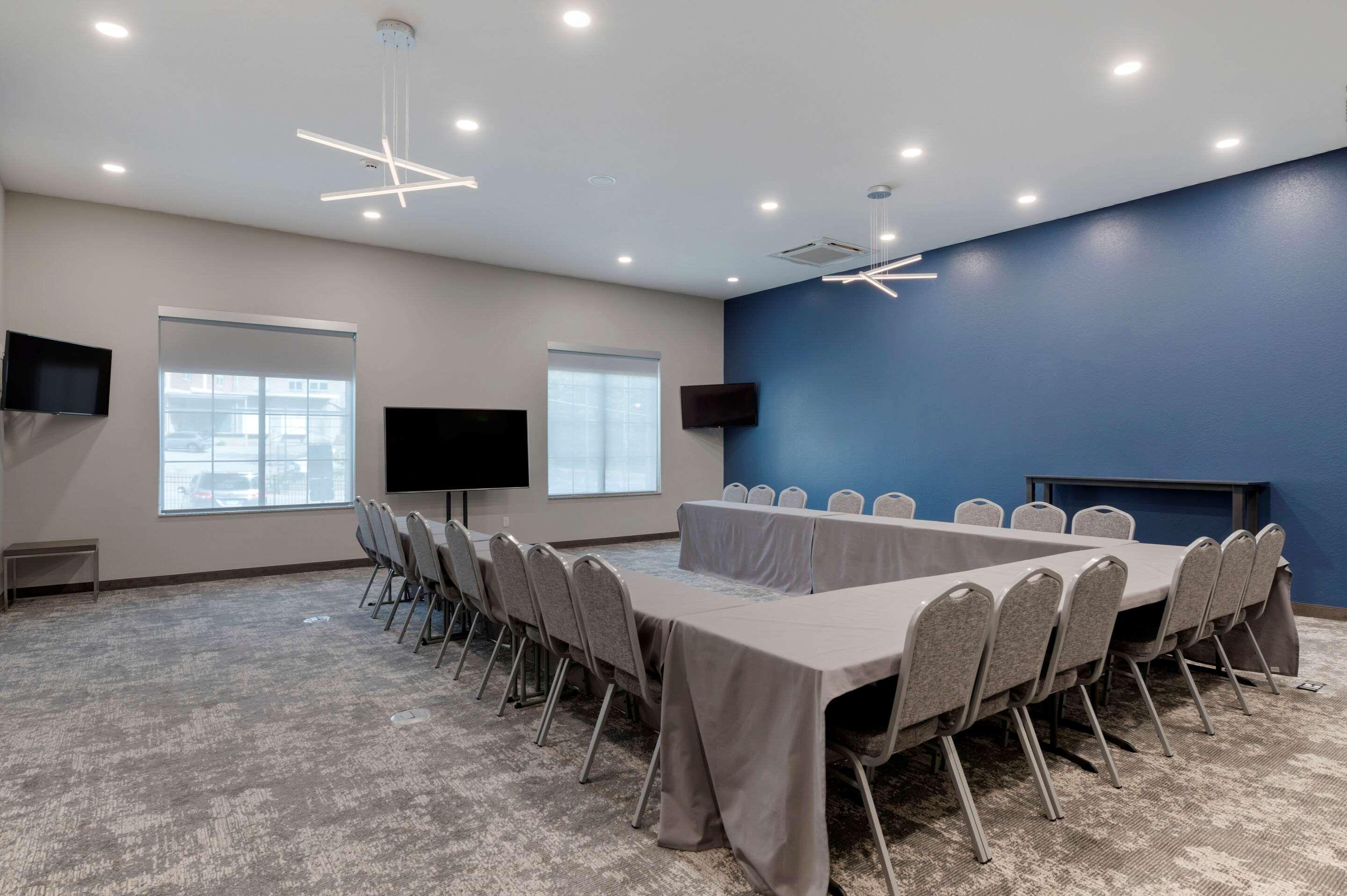 Hotel Comfort - Downtown Cincinnati